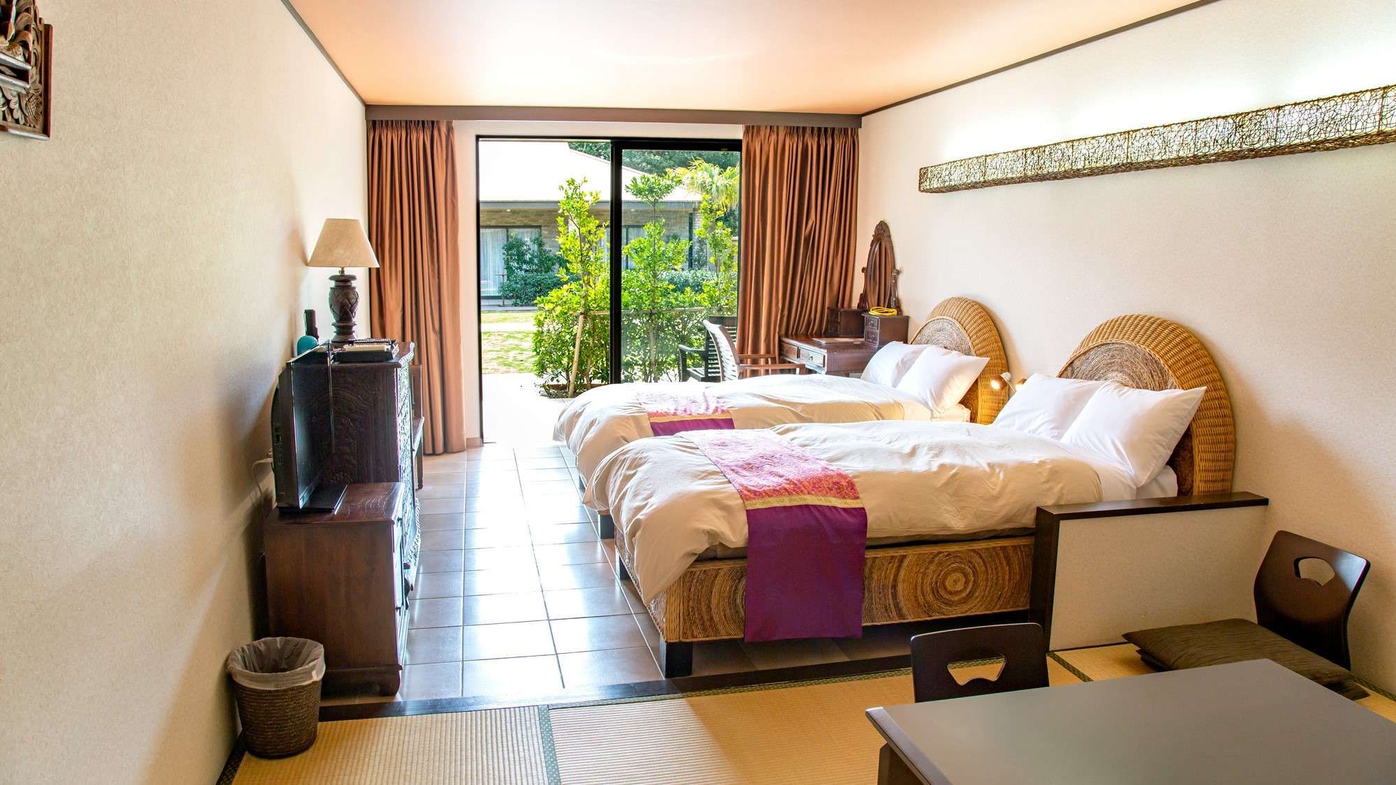 Seapiross Resort - carbon neutral hotel in Hachijo