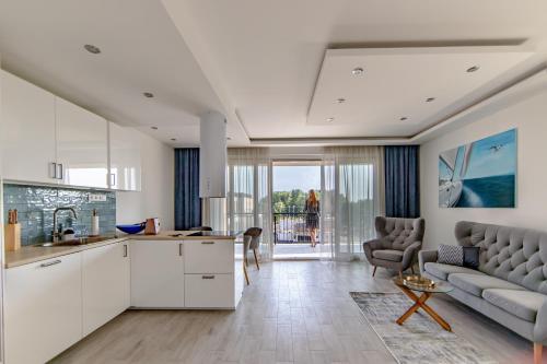 Opal Apartments — 4-Star Luxury Hotel in Balatonkenese, Hungary