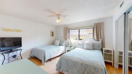 762 Queens Grant - photo 11