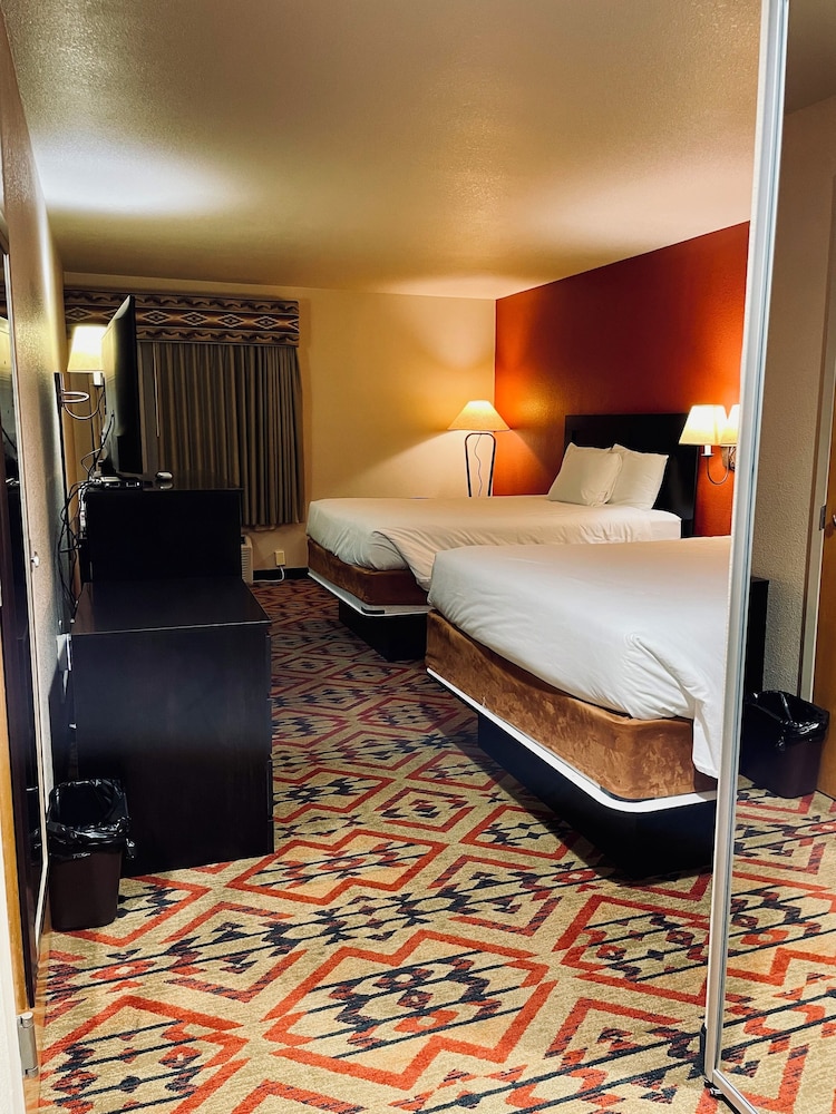 Hualapai Lodge - photo 4