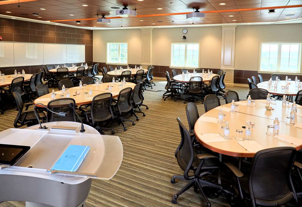 Rizzo Center a Destination by Hyatt Hotel - photo 23