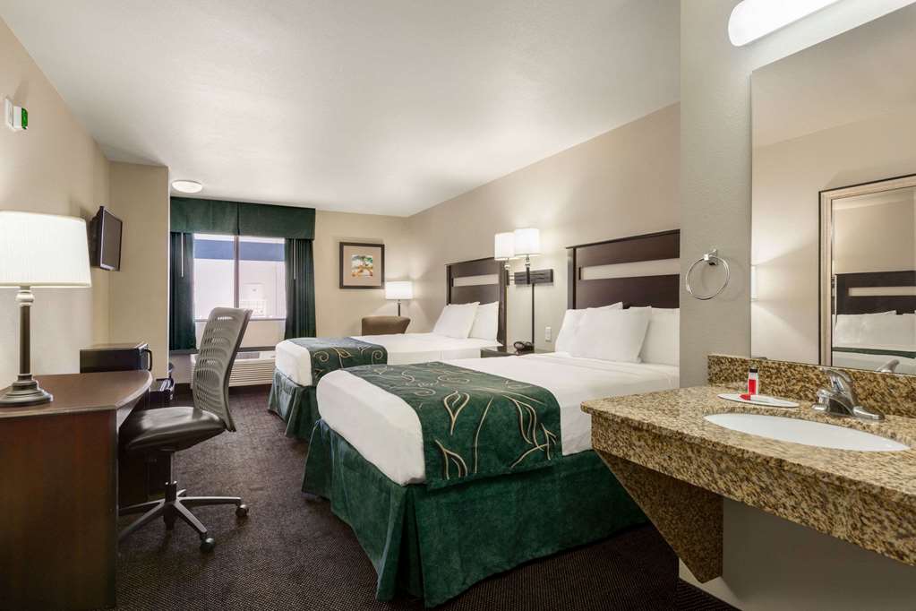 Travelodge by Wyndham Santa Teresa - photo 11
