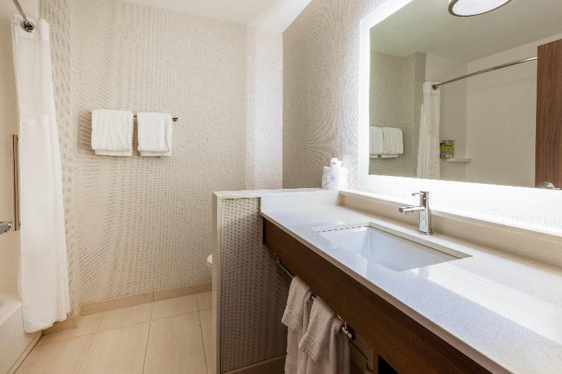 Holiday Inn Express & Suites Brunswick Harpers Ferry Area by IHG - photo 38