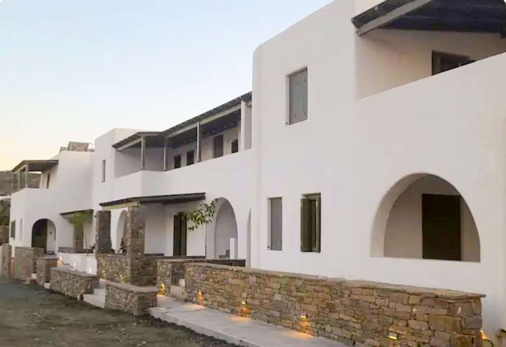 Ampelas Nostalgia Gem Seaview Getaway In Paros — Paros