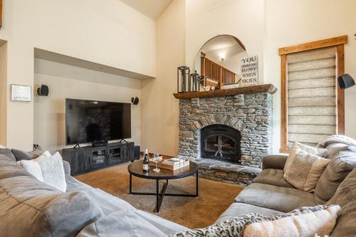 Lodges 1156 in Mammoth Lakes, United States