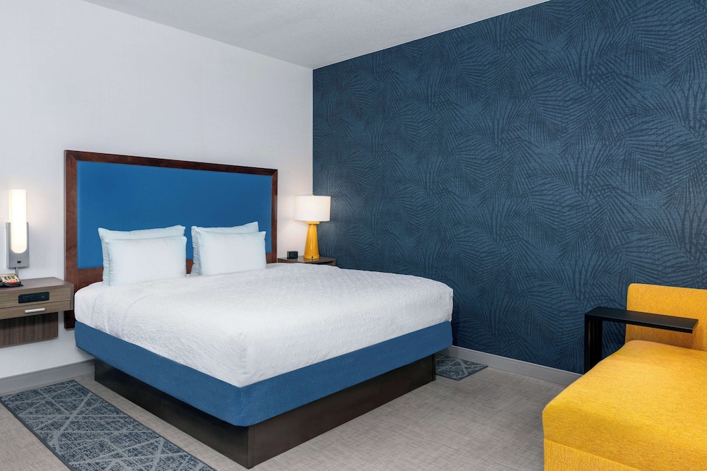 Hampton Inn & Suites Clearwater Beach - photo 27