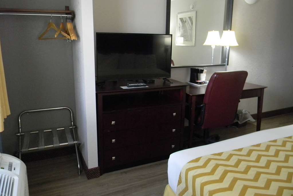 Travelodge Inn & Suites by Wyndham Albany - photo 16