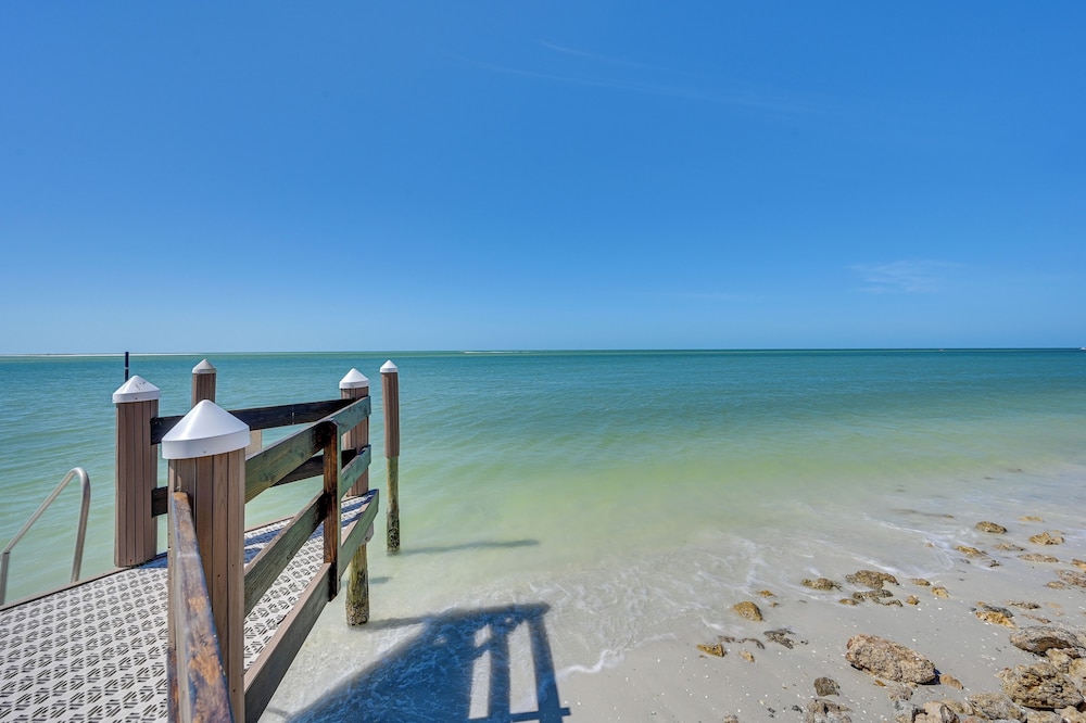 Marco Island Condo w Ocean Views Resort Perks - photo 25