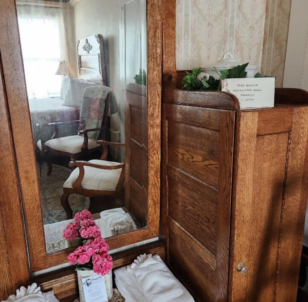 Fairweather Inn - photo 11
