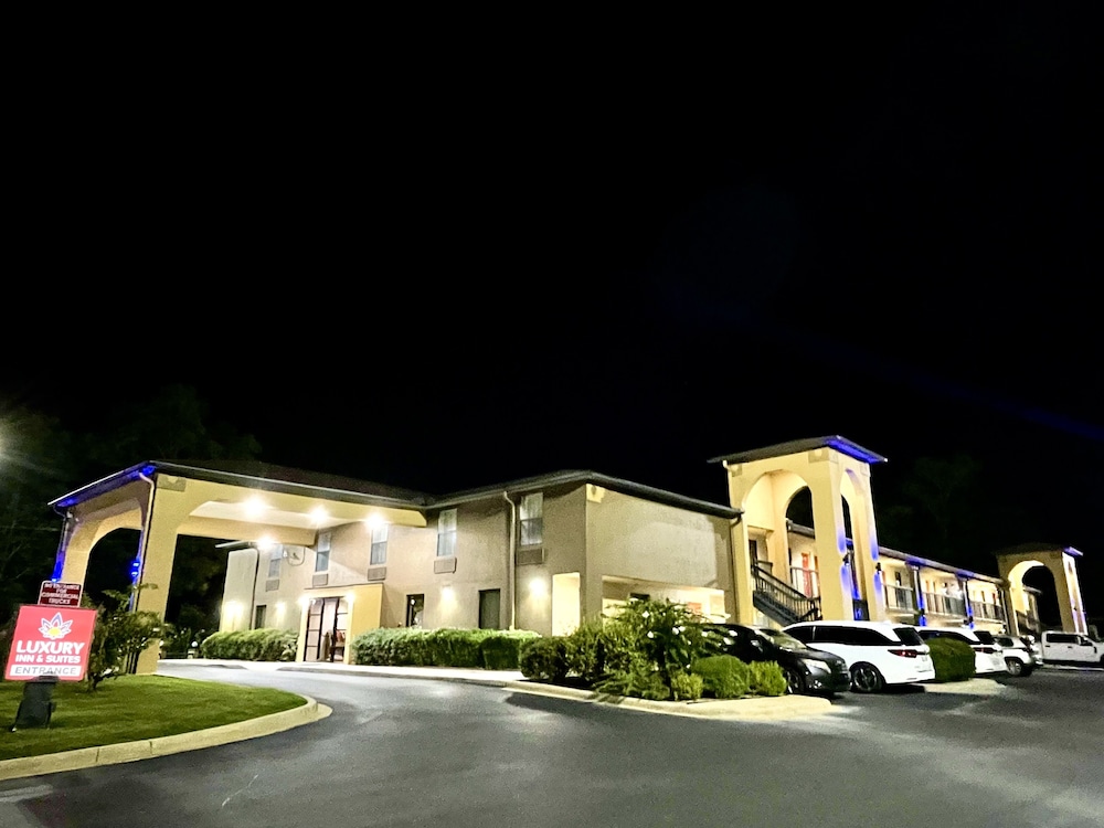 Luxury Inn and Suites - photo 14