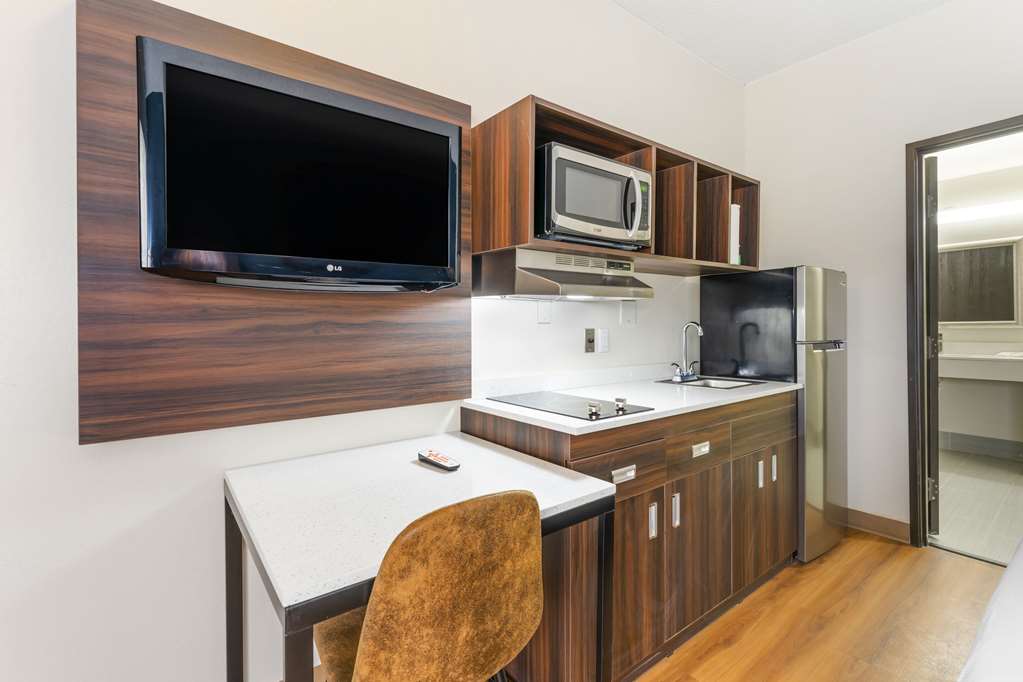 Suburban Studios LaVale Cumberland - photo 22