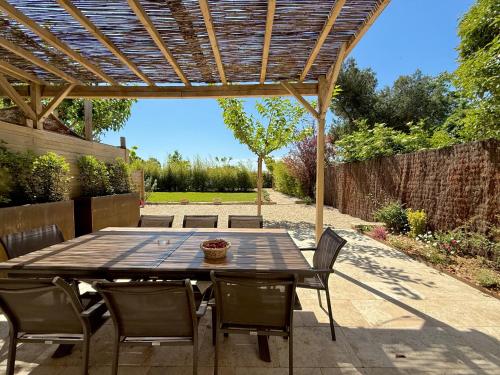 Gites Amour De Provence — Chateaurenard