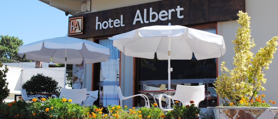 Hotel Albert in Villa Gesell, Argentina