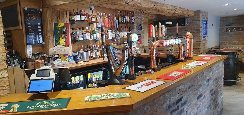 Oddfellows Hotel Bar Restaurant — Goole