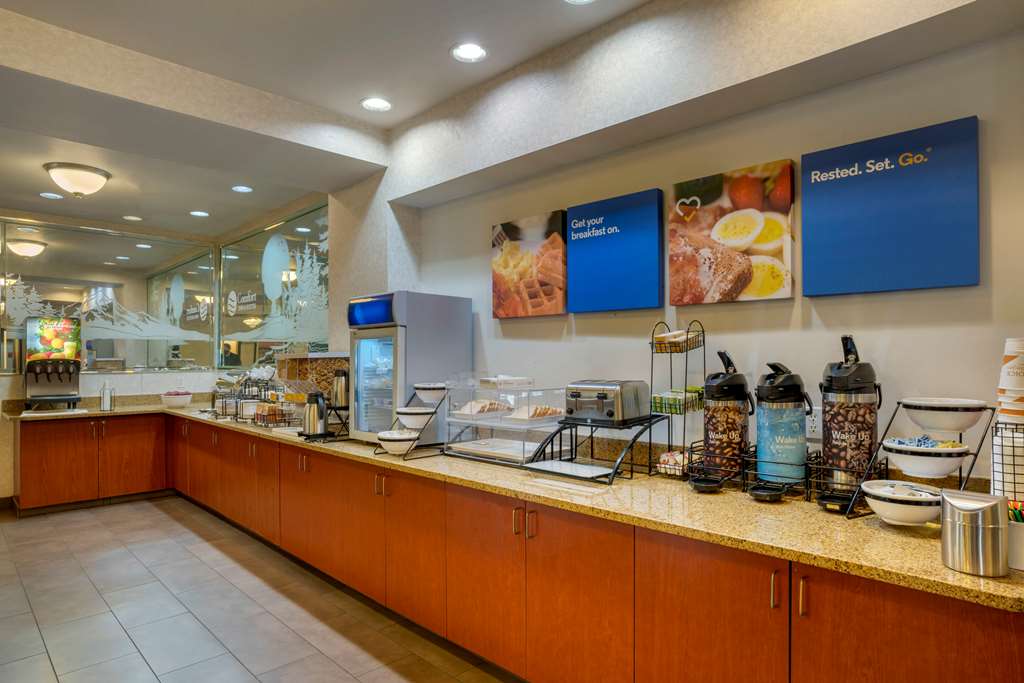 Comfort Inn & Suites Salem Northeast - photo 33