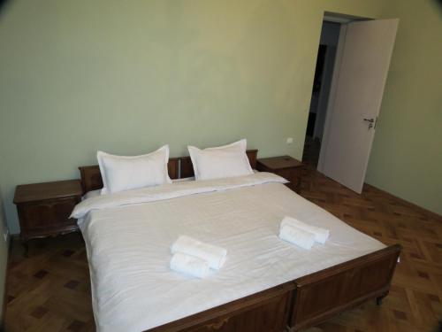 Three Rooms Apartment
