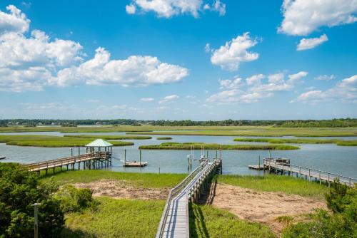Two Buoys And A Gull by Oak Island Accommodations - photo 9