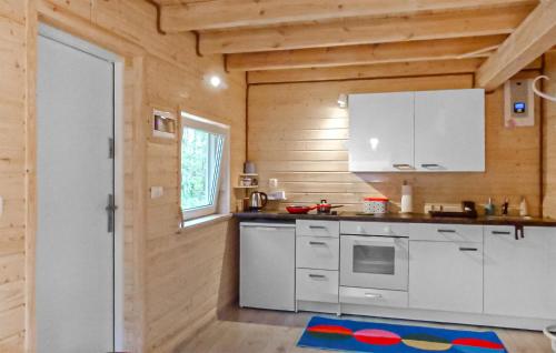 Nice Home In Karsin With Sauna — Karsin — photo 5