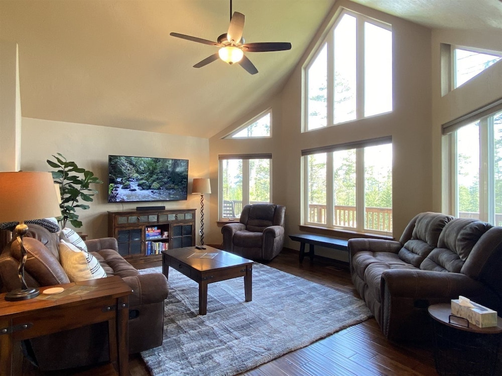 Gt254 Goat Trail Lookout in Whitefish, United States