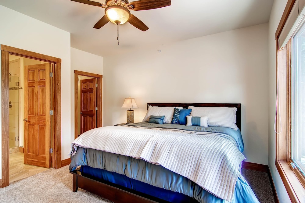 Black Canyon Inn Unit H4 Deluxe - photo 3