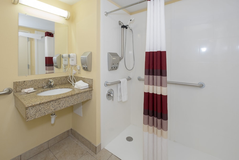 Red Roof Inn Annapolis - photo 27