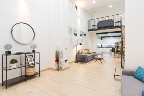 Duplex Cienfuegos II & old town by ELE Apartments — 4-Star Luxury Hotel in Malaga, Spain