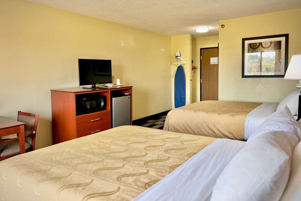 Comfort Inn and Suites Wisconsin Dells Downtown Area Newly Renovated 2026 - photo 20
