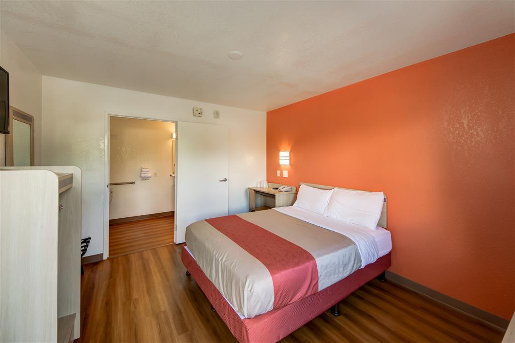 Motel 6 Lakeland FL - photo 9