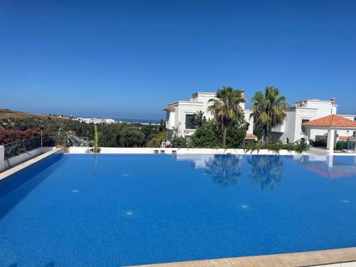 Charmant appartement dans les jardins d Assilah Piscine et Jardin andalous — 4-Star Luxury Hotel in Asilah, Morocco