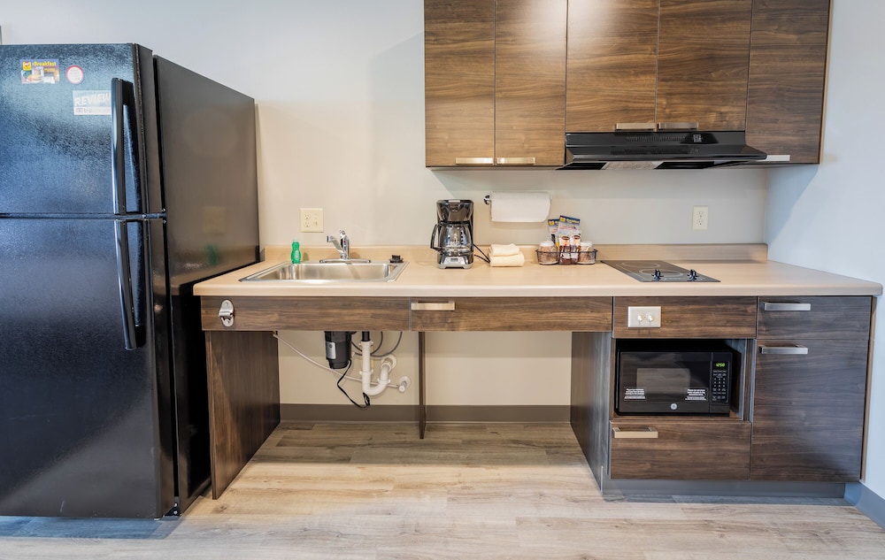 Sonesta Simply Suites Avondale - photo 21
