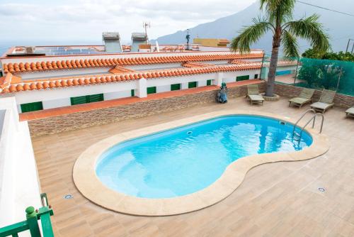 Apartamentos La Palmera — 4-Star Luxury Hotel in Frontera, Spain