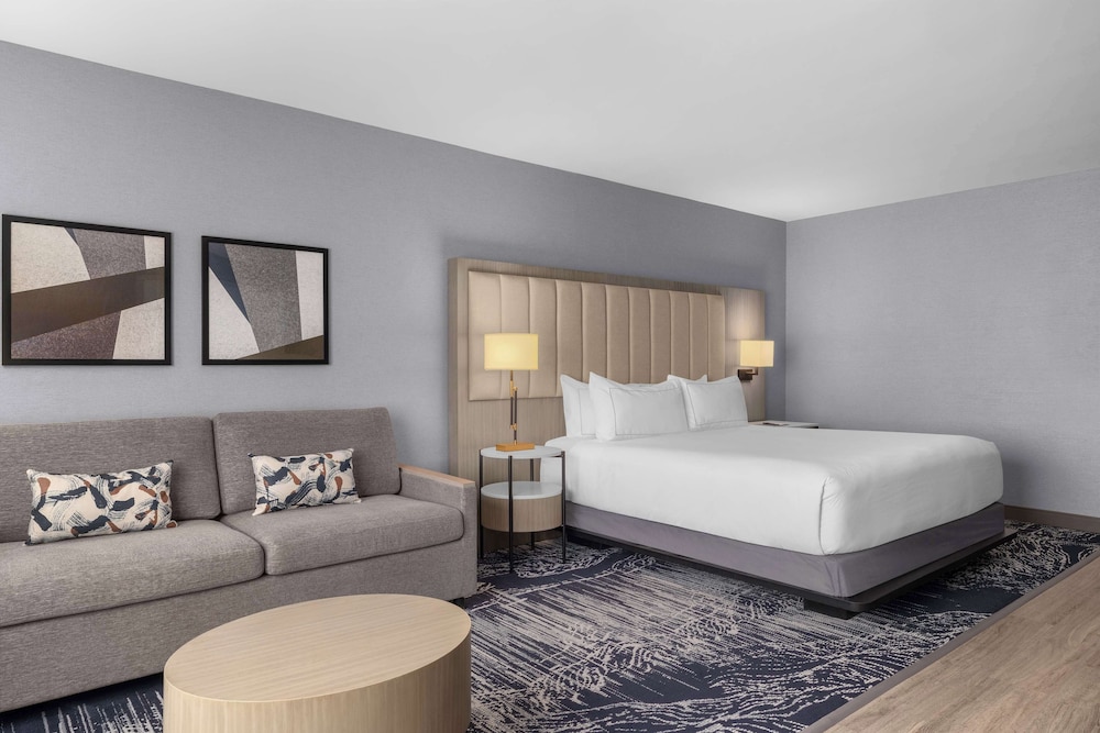 DoubleTree by Hilton Las Vegas Airport - photo 22