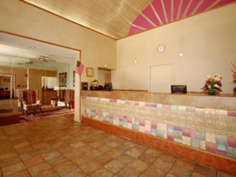 Quality Inn Phoenix Airport - photo 7
