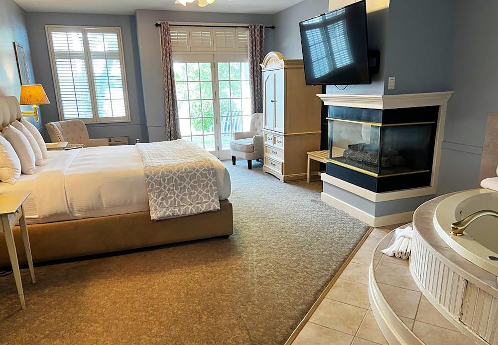 The Sand Hill Inn - photo 13