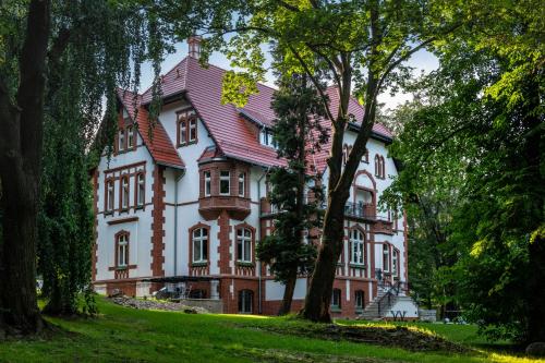 Hotel Villam — hotel in Bielawa