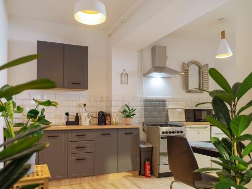 Urban Stillness 3BD Hideaway - last minute hotel in Bucharest