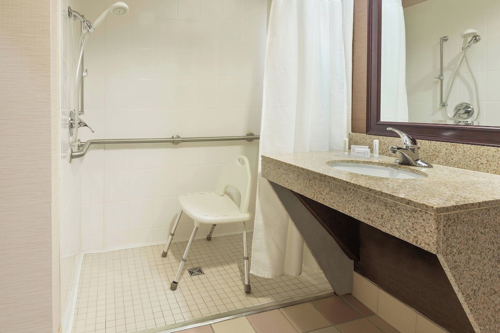 Fairfield Inn & Suites by Marriott Springdale - photo 21