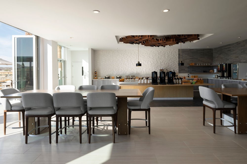 Fairfield by Marriott Inn & Suites Barstow - photo 15