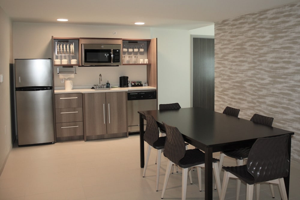 Home2 Suites by Hilton Omaha UN Medical Ctr Area - photo 30