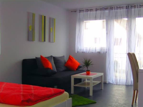 Murthum Gästeappartments — 4-Star Luxury Hotel in Leinfelden-Echterdingen, Germany