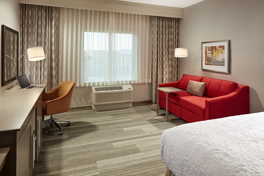 Hampton Inn Long Beach Airport - photo 8