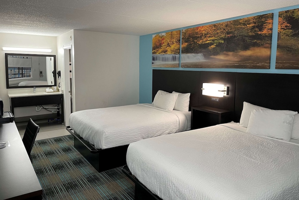 Days Inn by Wyndham Calhoun GA I 75 and US 41 - photo 9