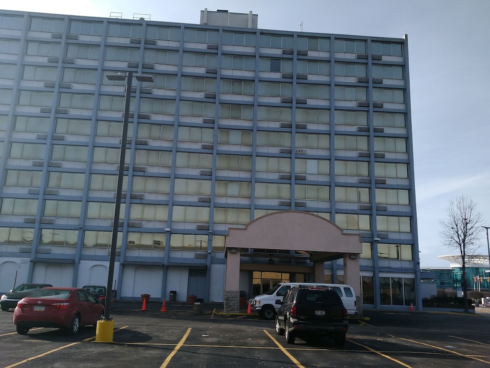 University Hotel & Suites - featured photo