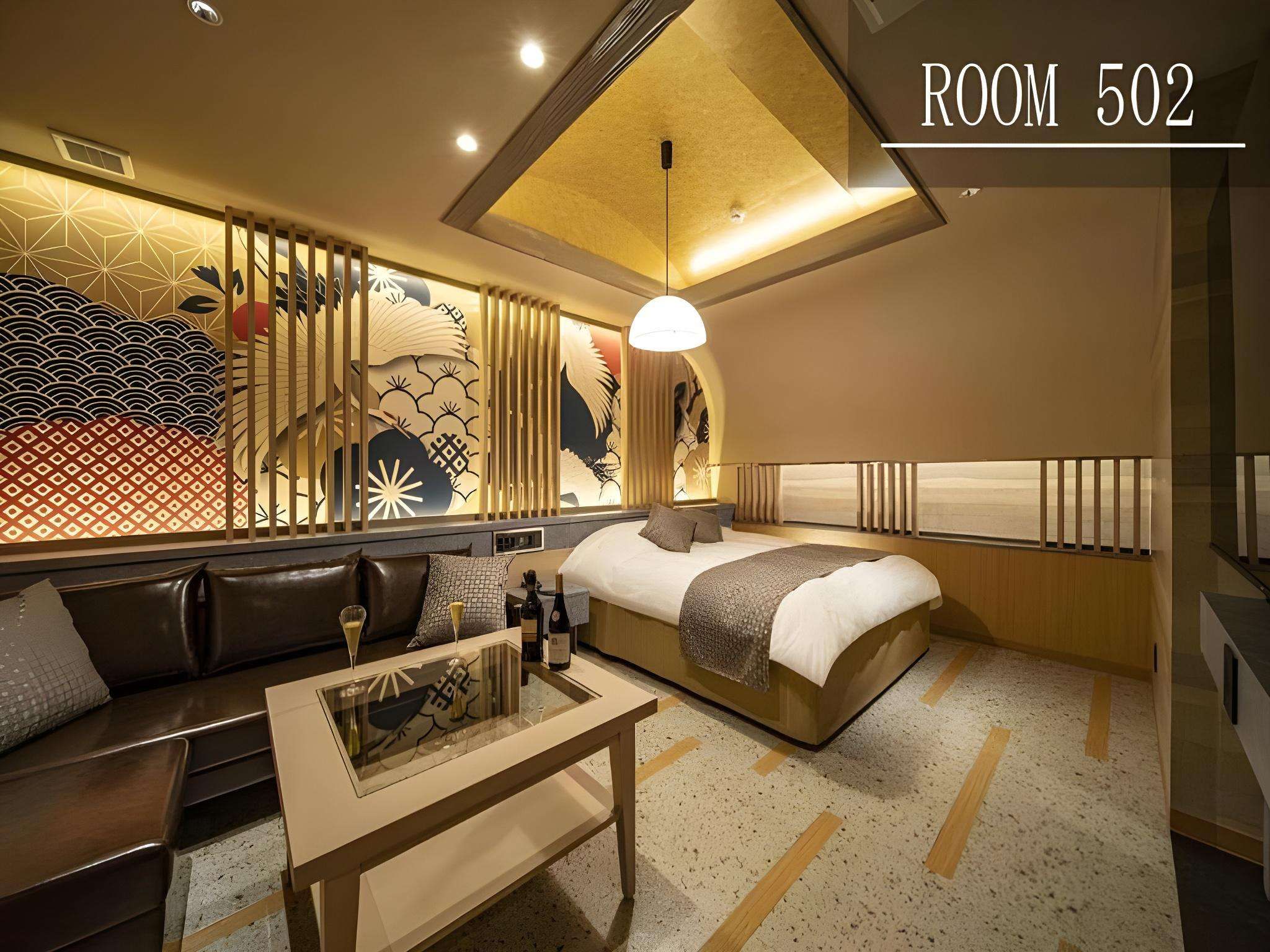 Hotel The Queen — hotel in Toyonaka