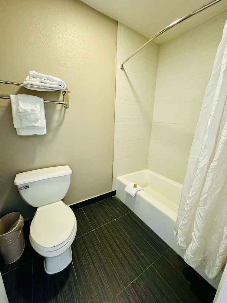 Motel 6 Martinez CA - photo 19
