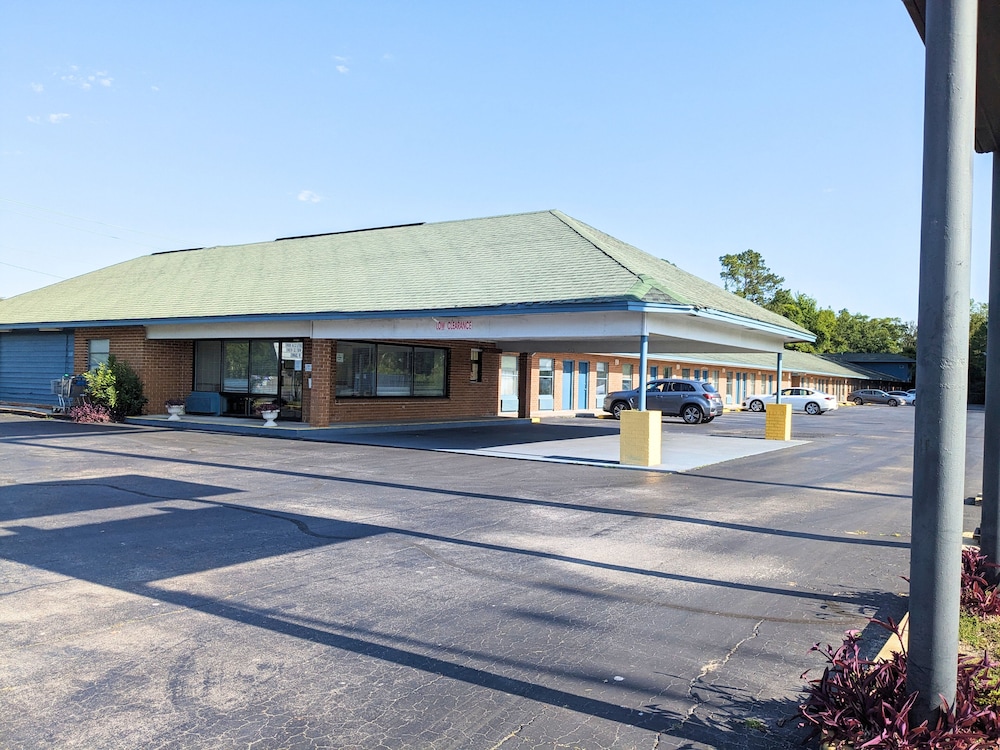 Gateway Inn - carbon neutral hotel in American Fork