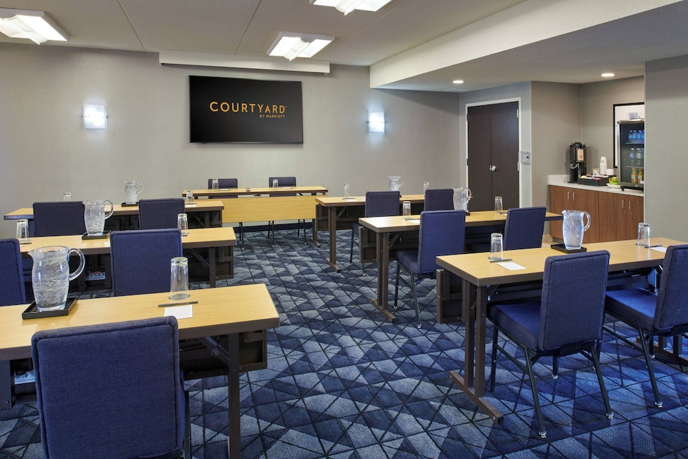 Courtyard by Marriott Chicago Lincolnshire - photo 34
