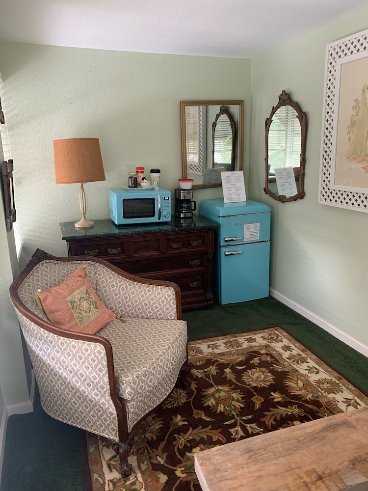 Nature Coast Inn - photo 82