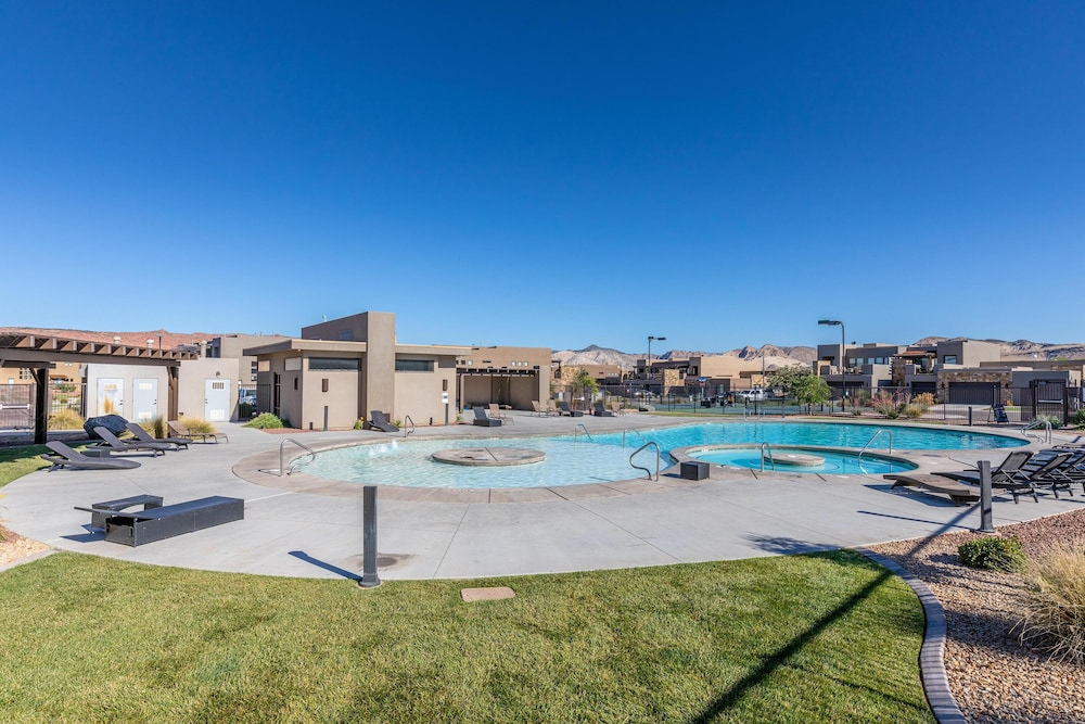 The Pickleball Palace - photo 26