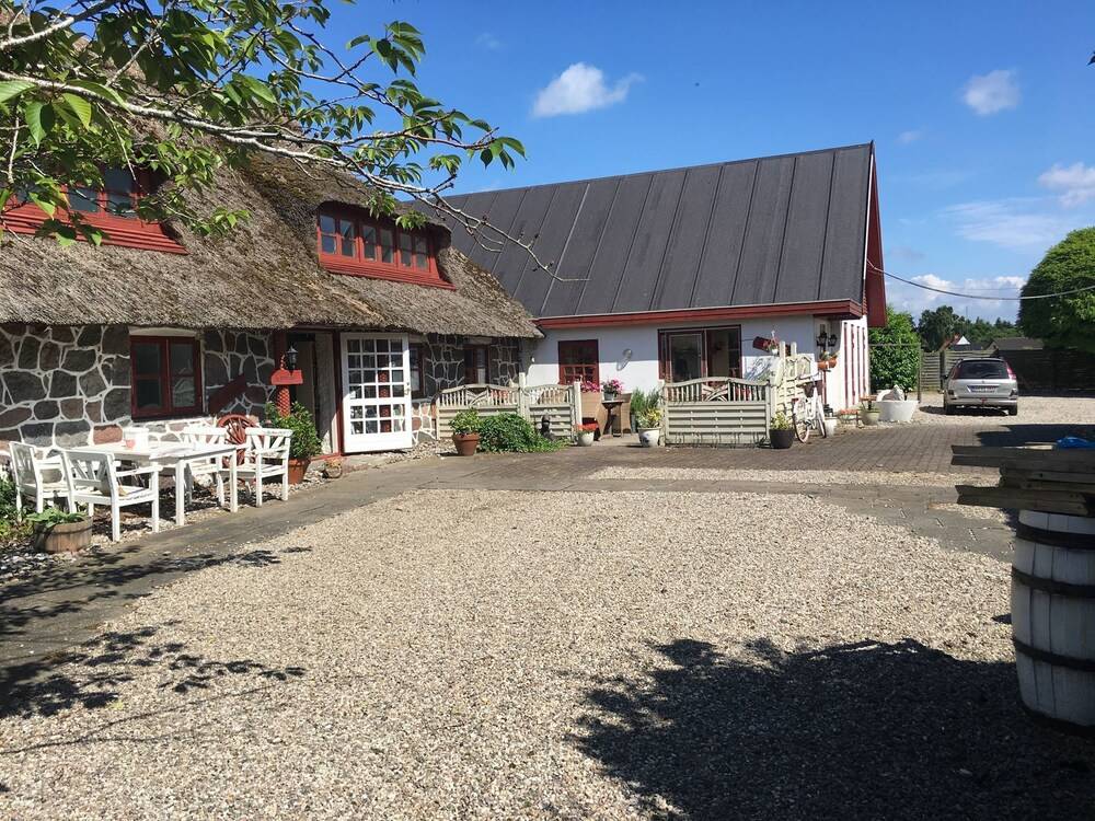 Keisergården - carbon neutral hotel in Norre Alslev